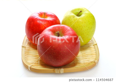 Apples (Jonagold, Sunfuji, Orin) 114504687