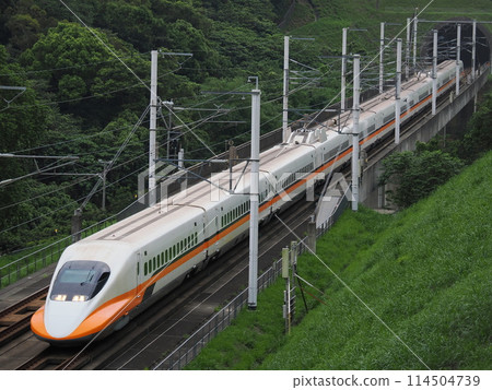 Taiwan High Speed Rail 700T Kuaiguan at the High Speed Rail Scenic Bridge 114504739