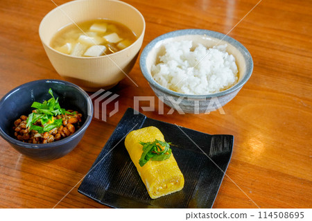 美味的日式早餐 美味的日式早餐 114508695