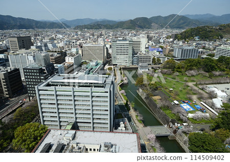 Sumpu Castle Park seen from the south side of the Mount Fuji observation lobby on the 21st floor of the Shizuoka Prefectural Office Annex 114509402