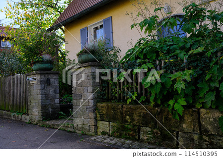 authentic streets of old Europe, stone pavements and houses in old Germany authentic streets of old Europe, stone pavements and houses in old Germany 114510395