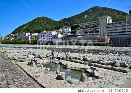 <Gifu Prefecture> Gero Onsen hot spring town and Hida River <Gifu Prefecture> Gero Onsen hot spring town and Hida River 114510530