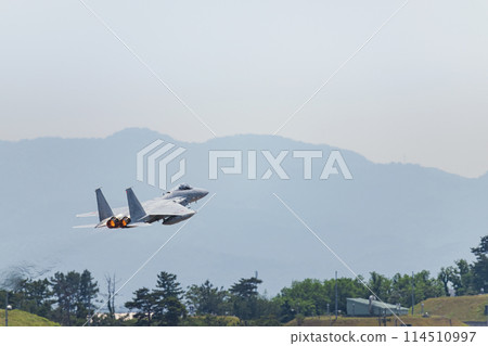 戰鬥機起飛 114510997