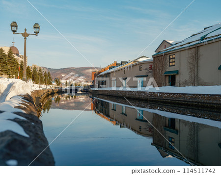 Otaru Canal Winter Morning 114511742