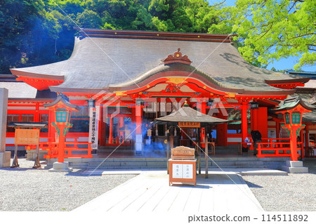[Wakayama Prefecture] Kumano Nachi Taisha Shrine (reception hall) on a clear day 114511892