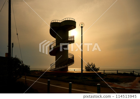 Sunset sky and observation deck Sunset sky and observation deck 114513945
