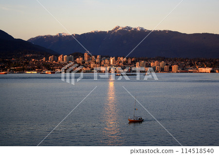 North Vancouver in sunset light. Vancouver, British Columbia, Canada North Vancouver in sunset light. Vancouver, British Columbia, Canada 114518540