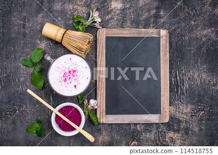 Pink matcha latte with milk 114518755