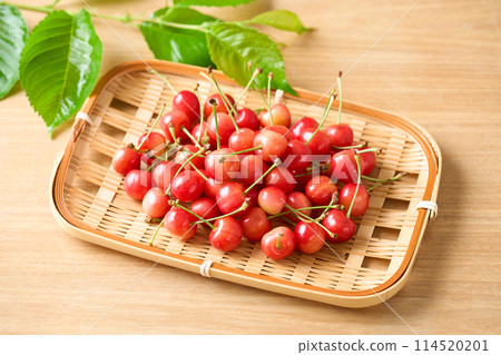 Cherries (Sato Nishiki from Yamagata Prefecture) served in a colander Cherries (Sato Nishiki from Yamagata Prefecture) served in a colander 114520201