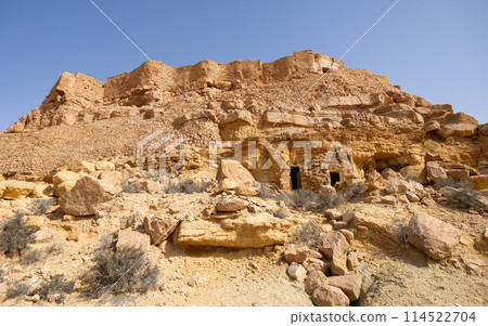 Old Berber settlement Ksar Beni Barka in Tunisia 114522704
