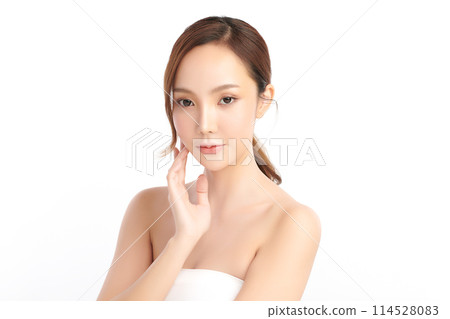 Beautiful young asian woman with clean fresh skin on white background, Face care, Facial treatment, Cosmetology, beauty and spa, Asian women portrait. 114528083