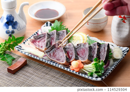 烤鰹魚 114529304