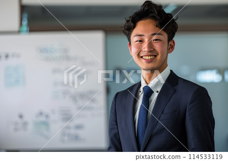 亞洲男性商人開拓未來 114533119