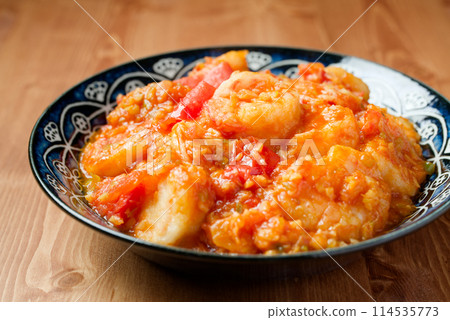 Fresh tomato shrimp chili 114535773