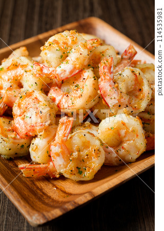 garlic shrimp  114535981