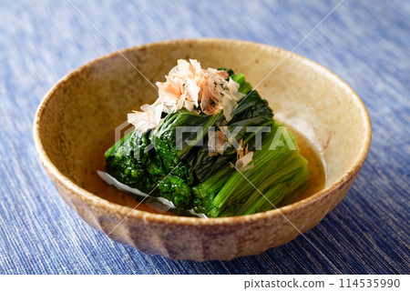 菠菜 114535990