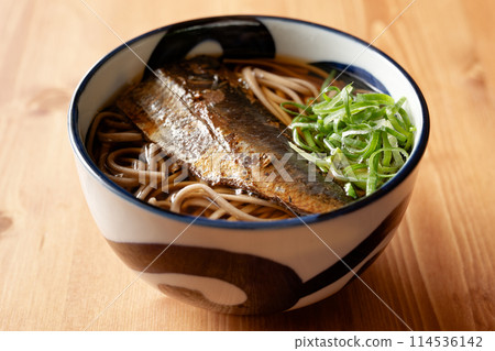 Fresh soba 114536142