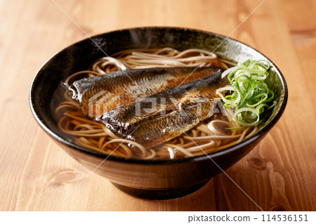 Fresh soba 114536151