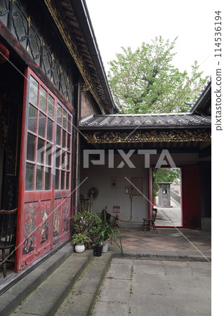 The famous Chinese temple, Jizo-o Shrine, in Yokohama, Kanagawa Prefecture, Japan The famous Chinese temple, Jizo-o Shrine, in Yokohama, Kanagawa Prefecture, Japan 114536194