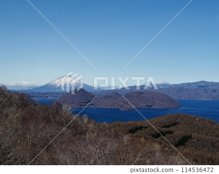 Snow-capped Mt. Yotei and Lake Toya Snow-capped Mt. Yotei and Lake Toya 114536472
