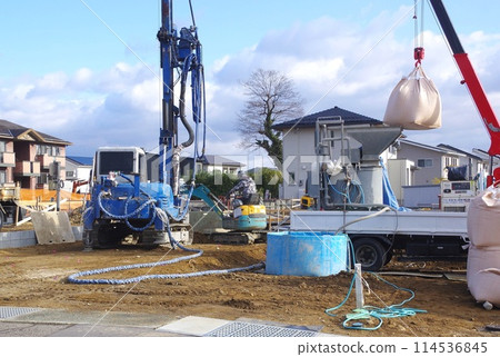 Strengthening the ground by injecting concrete milk Strengthening the ground by injecting concrete milk 114536845