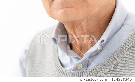 Senior man neck close-up Senior man neck close-up 114538340