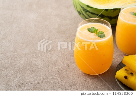 西瓜汁 西瓜 小玉 黃色 Yellow watermelon juice スイカ 黄色 黄西瓜 114538360
