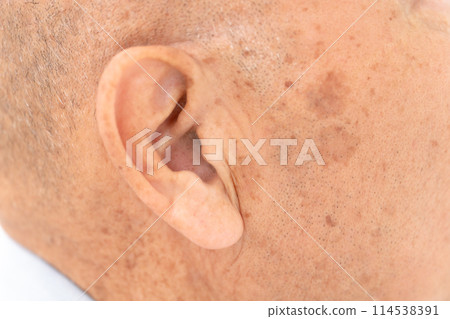Senior man ear close-up 114538391