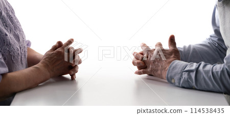 老夫妻討論特寫 114538435