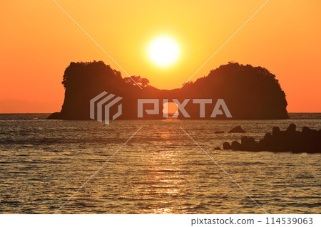 [和歌山縣] 圓月島（高島）和日落 114539063