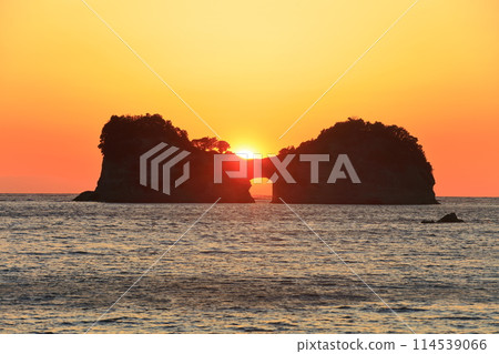 [和歌山縣] 圓月島（高島）和日落 114539066