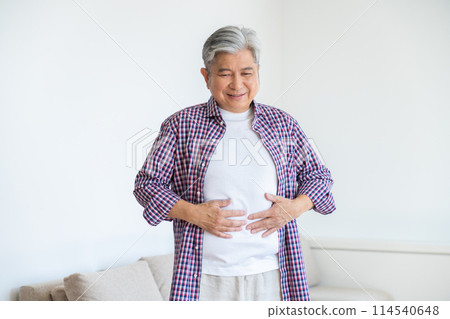 Senior man holding his stomach 114540648