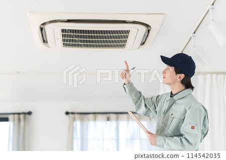 Workers inspecting air conditioners 114542035