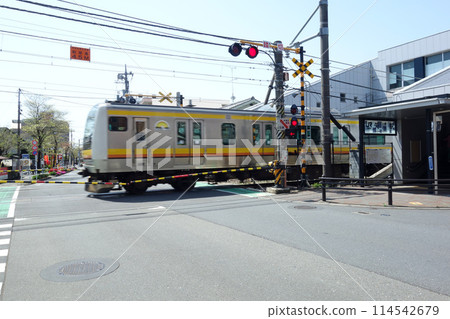 Nanbu Line Yakawa Station North Exit Crossing 114542679