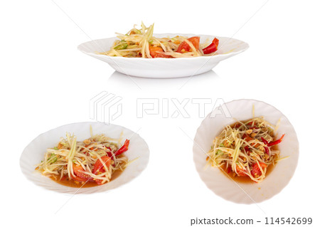 papaya salad isolated on white background. papaya salad isolated on white background. 114542699