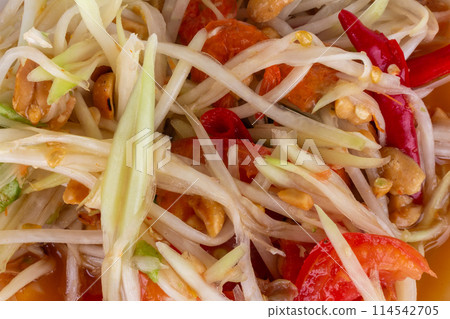 papaya salad isolated on white background. papaya salad isolated on white background. 114542705