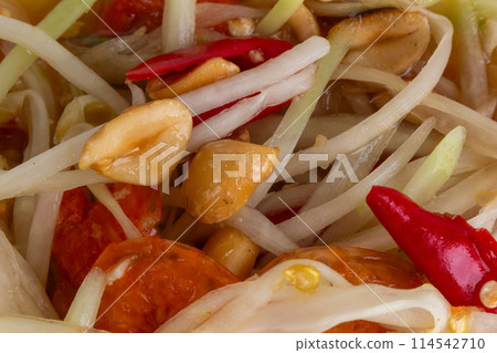 papaya salad isolated on white background. papaya salad isolated on white background. 114542710