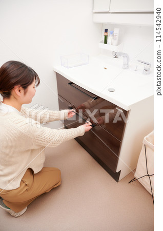 Bathroom, woman, storage, morning, getting ready 114542940