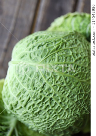 Chirimen cabbage grown with low pesticides, fresh raw vegetables 114542986