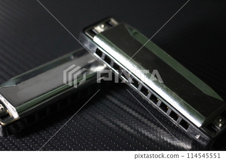 harmonica 114545551