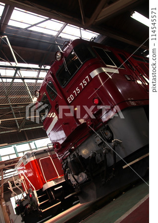 ED75-757 and DE10-1124 arrived at Aizu-Wakamatsu Transportation District (@photo session)_Photo taken on 2024/4/13 ED75-757 and DE10-1124 arrived at Aizu-Wakamatsu Transportation District (@photo session)_Photo taken on 2024/4/13 114545571