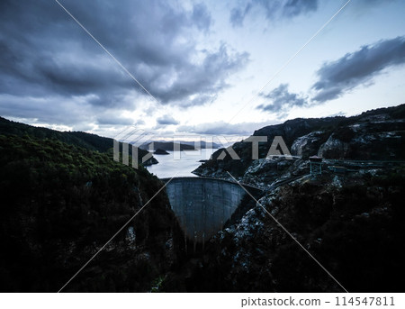 Gordon Dam in Tasmania Australia Gordon Dam in Tasmania Australia 114547811