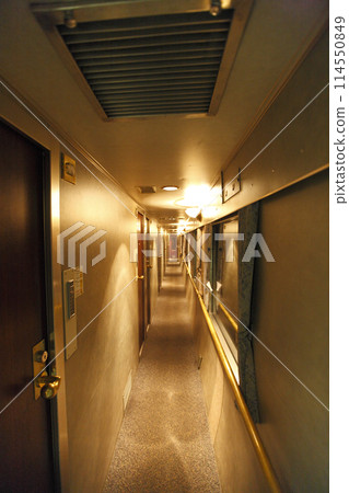 Sleeper Express 曙 A 臥舖私人客房單人豪華通道 114550849