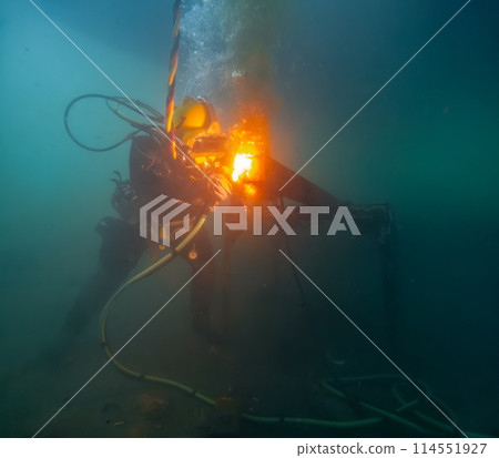 Underwater oxy-fuel in deep ocean depths 114551927