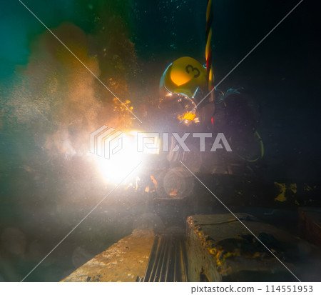Underwater oxy-fuel in deep ocean depths 114551953