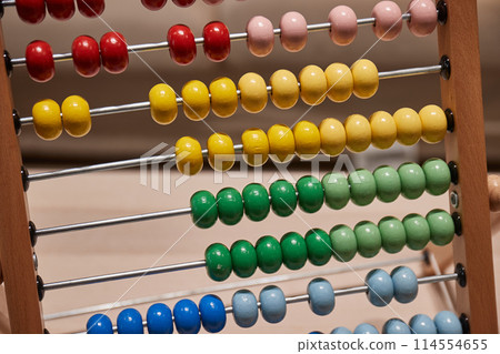 Abacus, traditional manual calculator device Abacus, traditional manual calculator device 114554655