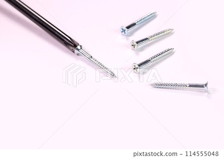 Screws that stick to the driver Screws that stick to the driver 114555048