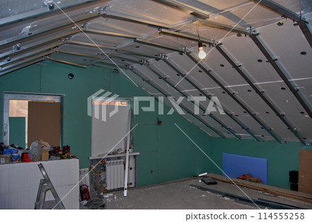 Construction of an attic on the second floor of the house.Insulation of the premises and construction of partitions. 114555258