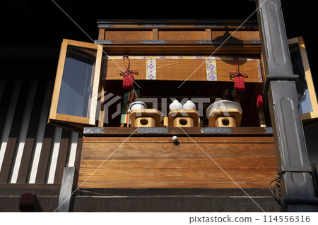 屋簷下的飛驒高山神壇 屋簷下的飛驒高山神壇 114556316