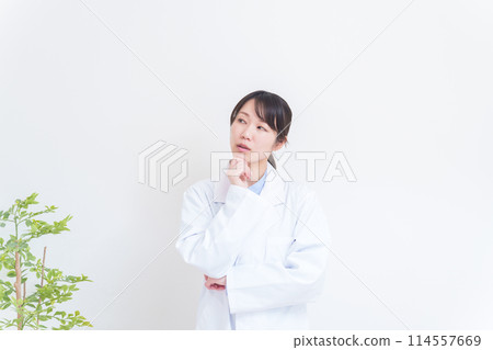 Thinking Doctor 114557669